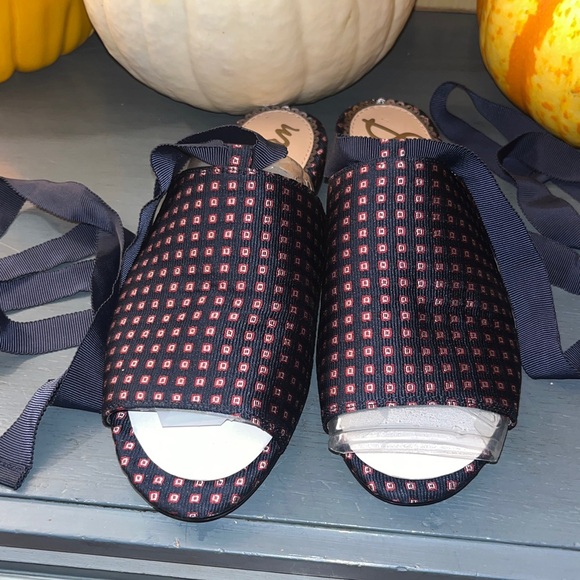 Sam Edelman Theodora Geo Print Blue with Red Ankle Wrap Sandals sz 6.5 NWT - Picture 14 of 15